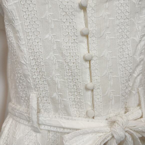 NWT VICI Textured Short-Sleeve V-Neck Belted Button-Up Jumpsuit (White | Size M) - Picture 8 of 11